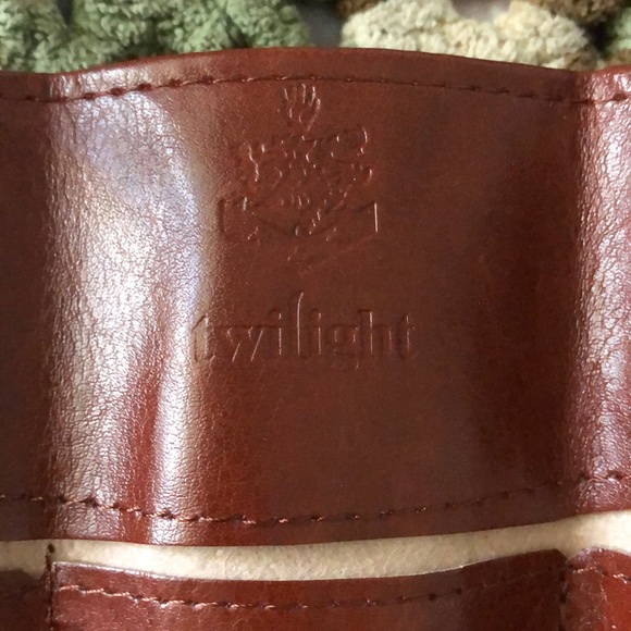 Twilight 3 fold pouch - Picture 6 of 8